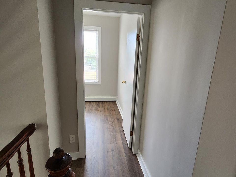 Upstairs to 1st. hallway into Bedroom #1 & livingroom.
