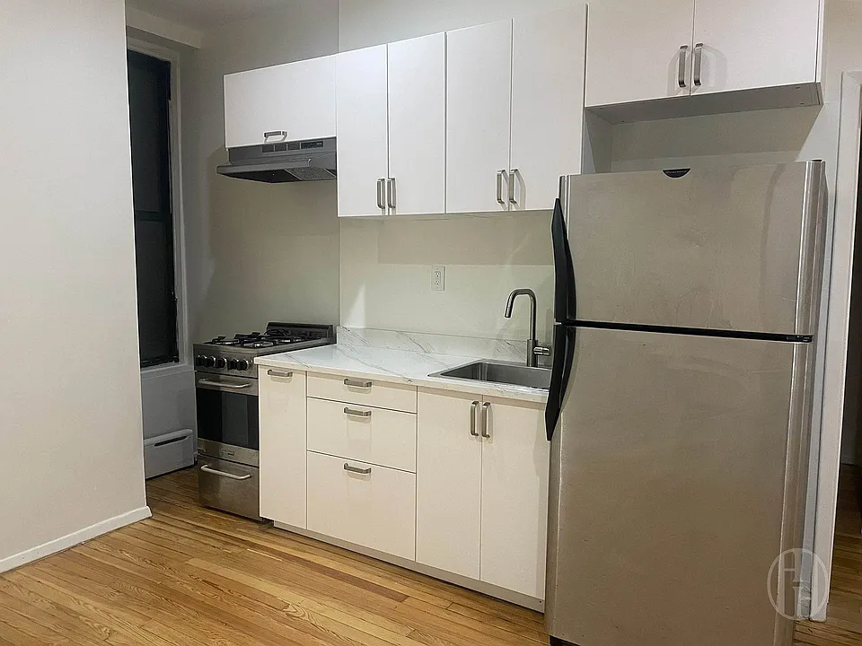 19 Grace Ct #3E