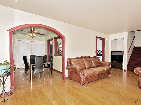 5th image of 164 S Lincoln Ave