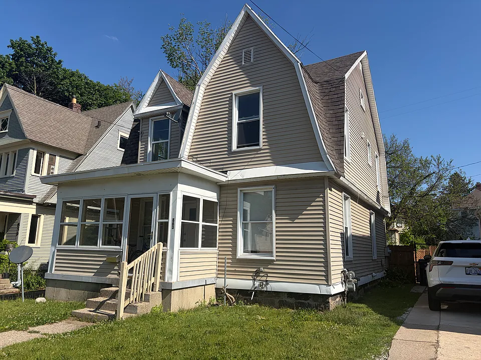 863 Martin Luther King Jr St SE #2
