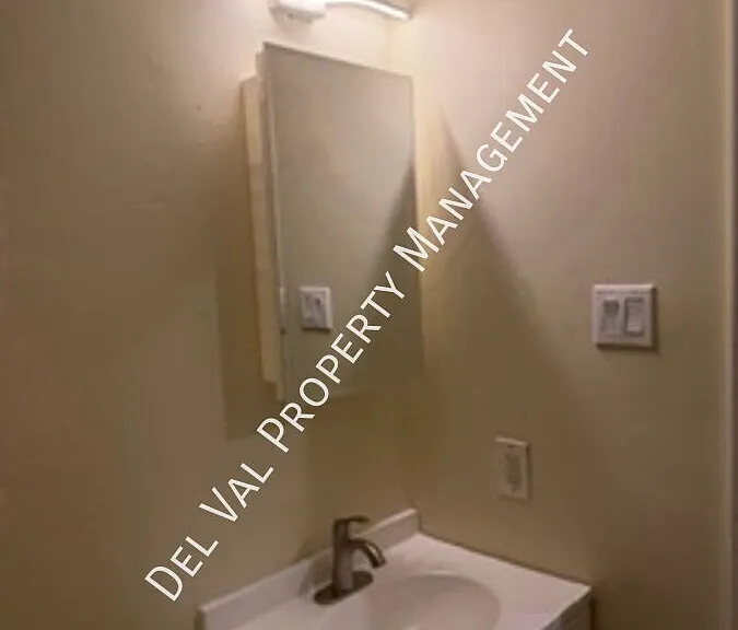 304 Christopher Pl #1 — Photo 5