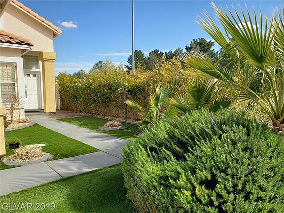 2nd image of 4896 Willow Glen Dr