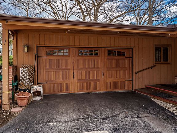 3rd image of 5005 Mohawk Rd