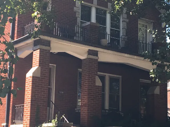 7240 Forsyth Blvd, Saint Louis, MO 63105