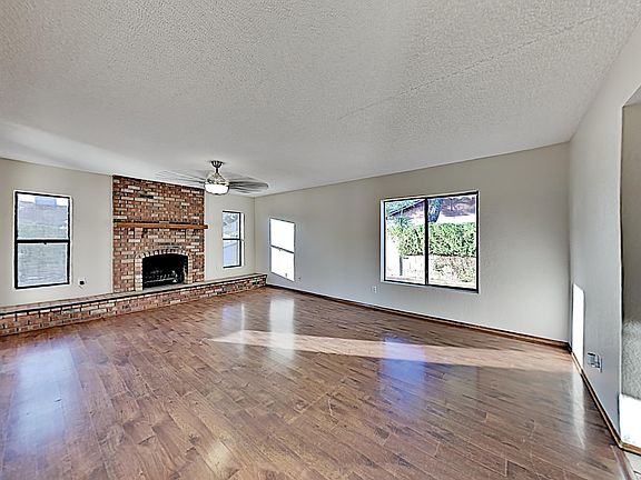4th image of 19220 N 32nd Ave