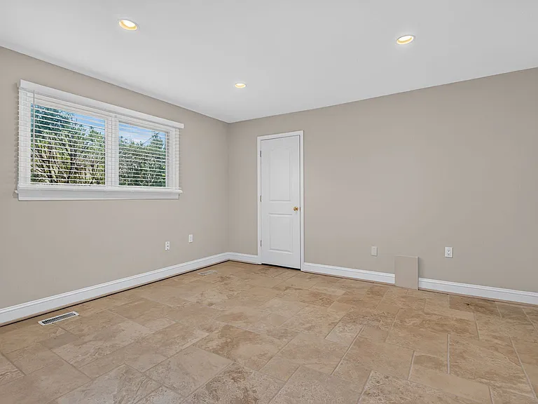 6216 Goodview St — Photo 37