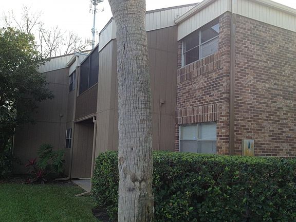 4th image of 10423 Carrollbrook Cir APT 102
