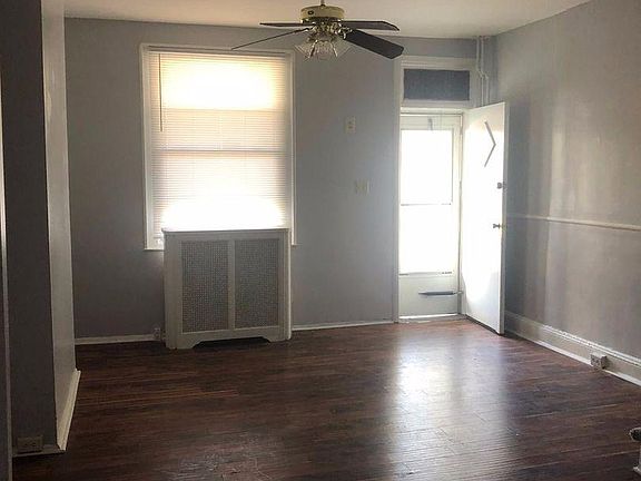 5th image of 3009 Tulip St #Z