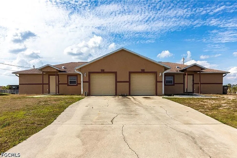 3 bed, 2.0 bath, 1165 sqft, $1,550 — Photo 1