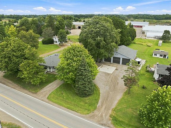 4th image of 146 Lynden Rd