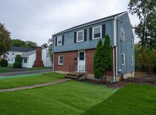 715-717 Boylston St, Newton Highlands, MA 02461