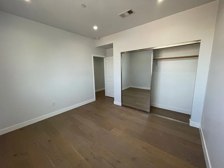 5468 Carlin Street 2650 #2652 — Photo 13