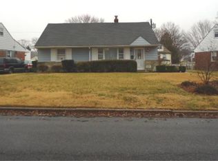 8009 Lenola St, Philadelphia, PA 19136
