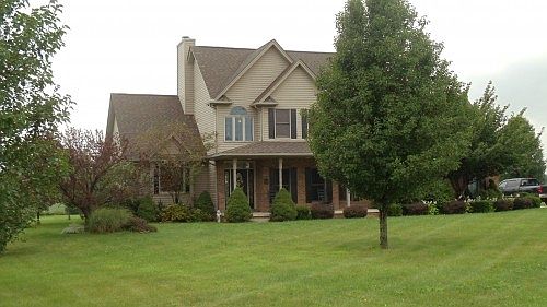 2nd image of 4869 Meadowgrove Dr NW