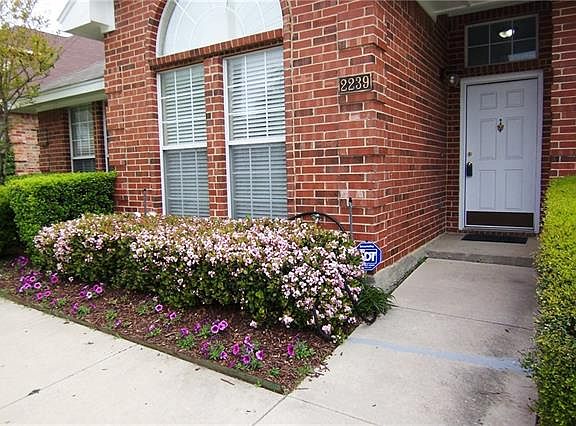 3rd image of 2239 Arbor Creek Dr