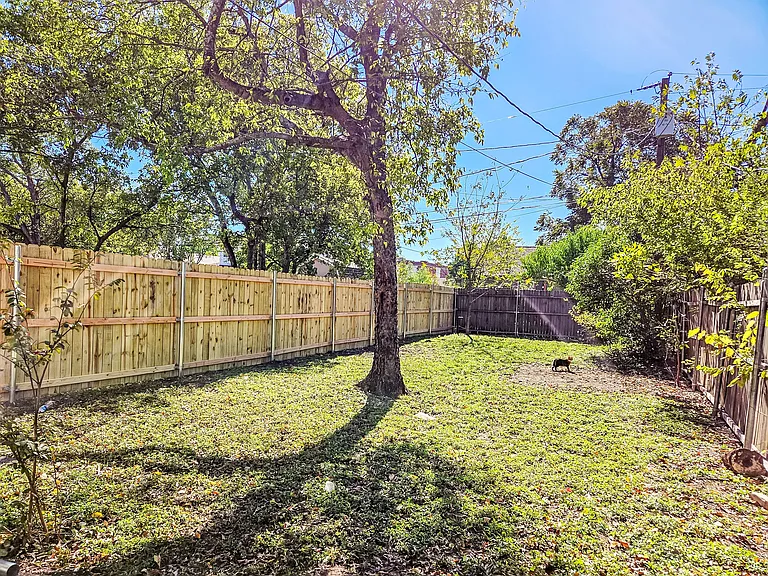 1241 Lowe St #1241 — Photo 38