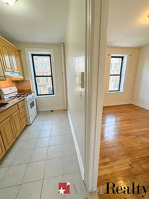 Rented by Astor Realty | media 16