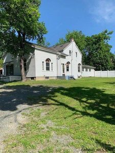 117 Retreat House Rd, Glenmont, NY, 12077