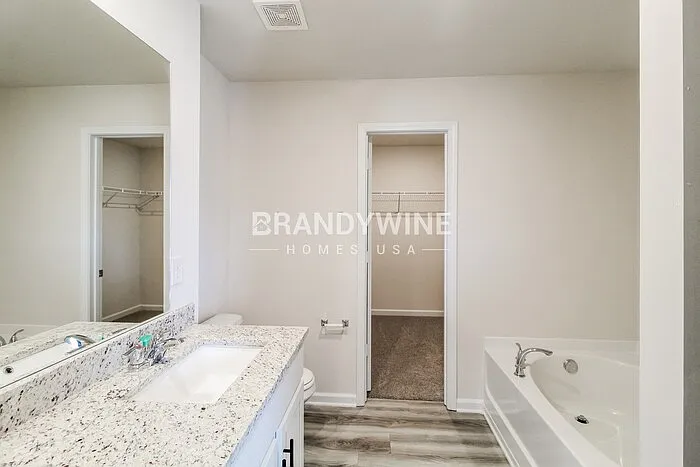 148 Avondale Blvd — Photo 10