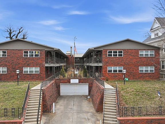 2nd image of 926 E Walnut St #9