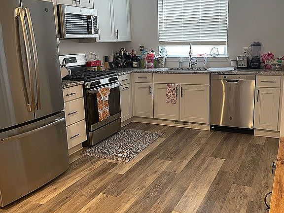 5th image of 416 Jeff Keeton Dr #31