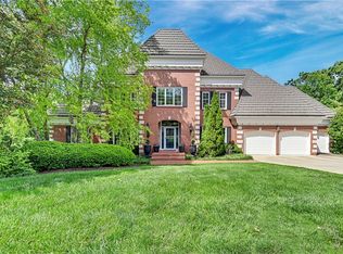 11332 W 121st Ter, Overland Park, KS 66213