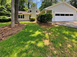 963 Walnut Creek Ln, Jonesboro, GA