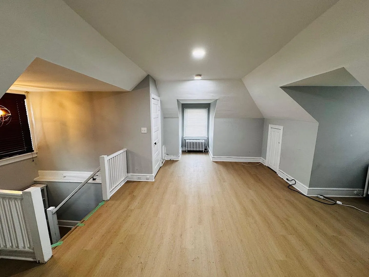 3335LL — Photo 3