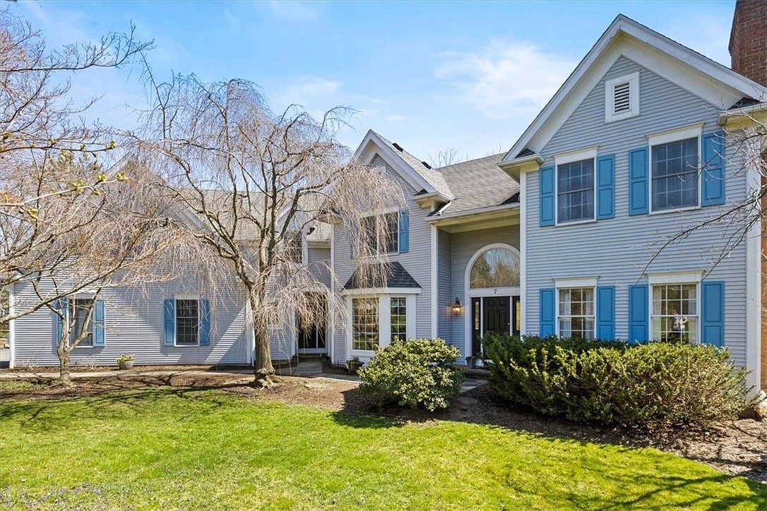 7 Merryhill Ln, Pittsford, NY 14534 Zillow