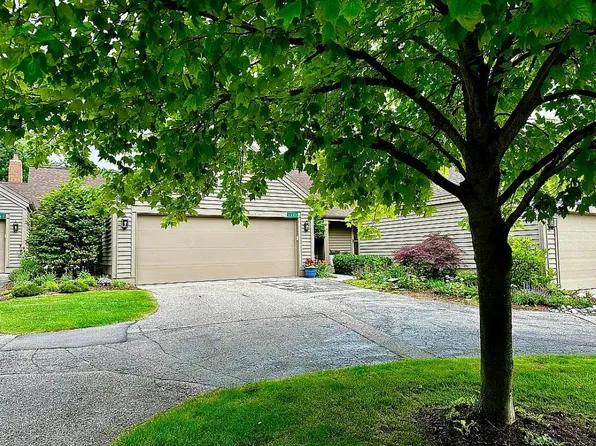 6667 Waybridge Dr SE #38, Grand Rapids, MI 49546