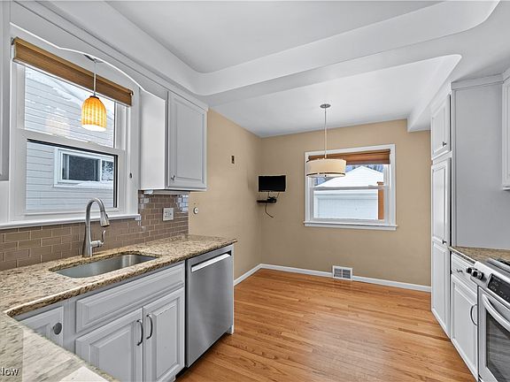 5th image of 6597 Queens Park Ave