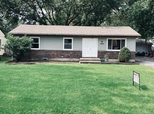 1905 Flower St, McHenry, IL 60050