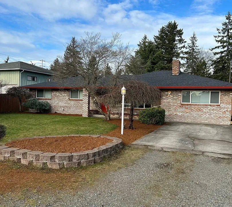 115 Tule Lake Rd E