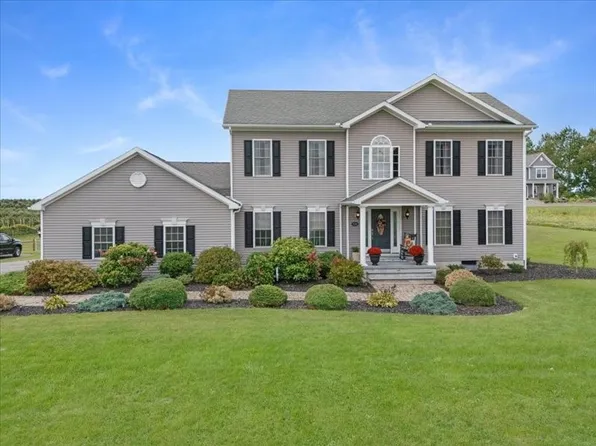 7721 Bear Swamp Rd, Williamson, NY 14589