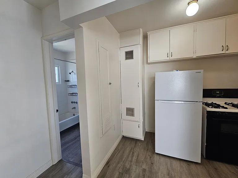 52 N Parkwood Ave #2 — Photo 11