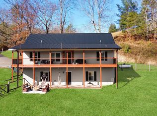 220 Ivy Rdg, Ellijay, GA 30536