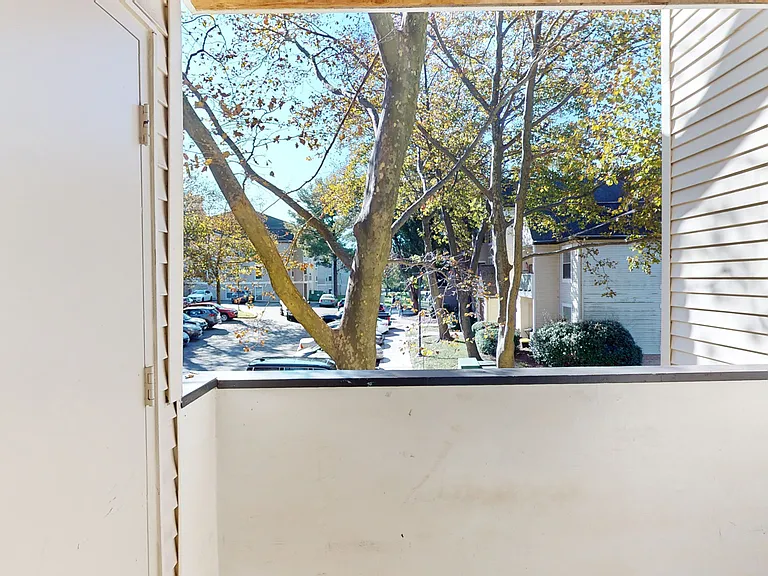 Ridgewood — Photo 29