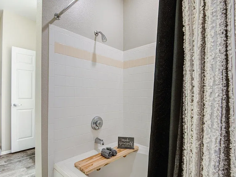 Village at Potomac Falls Apartment Homes — Photo 12
