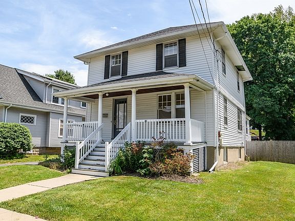 2nd image of 20 Circular Ave