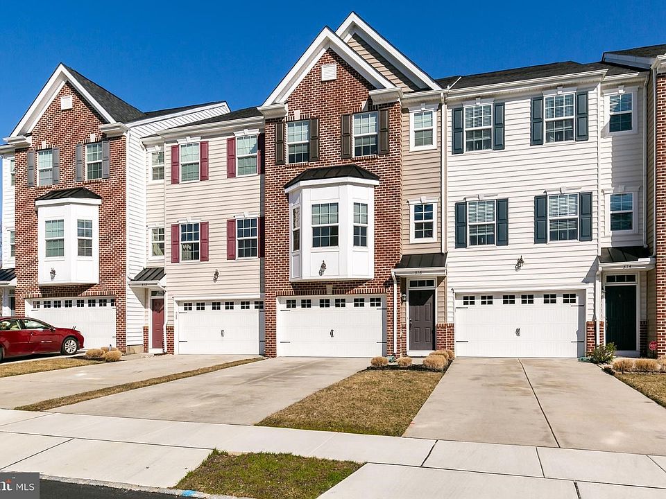 1st image of 316 Dogwood Dr #316