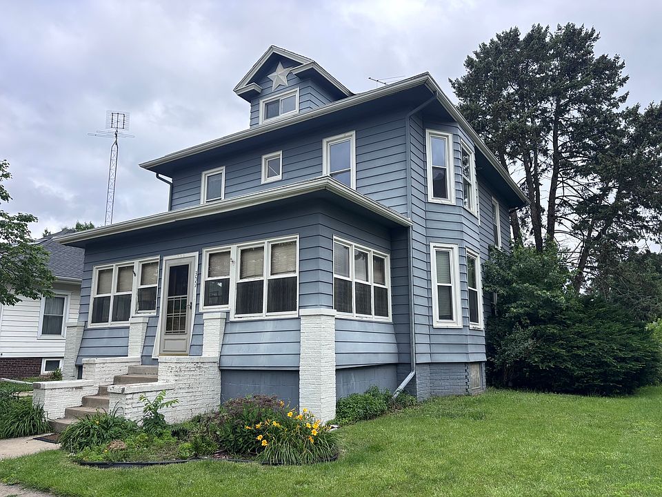 2nd image of 309 W Main St