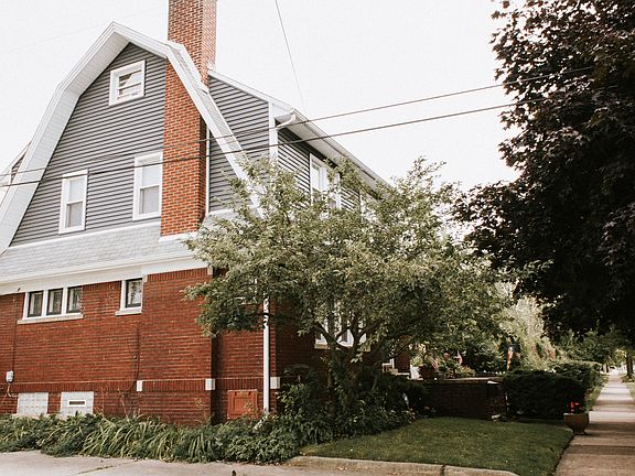2nd image of 3137 4th St