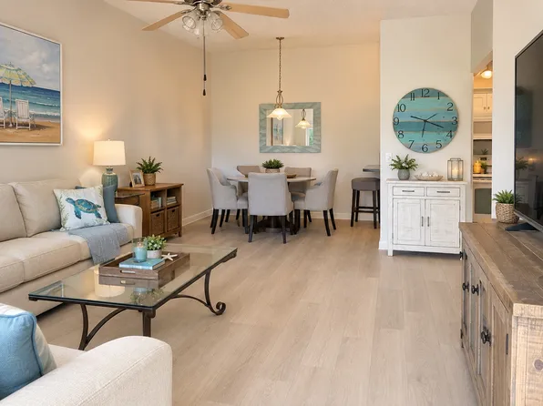 6271 Chasewood Dr APT H, Jupiter, FL 33458