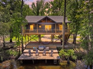 1130 Shelley Rd, Karnack, TX 75661