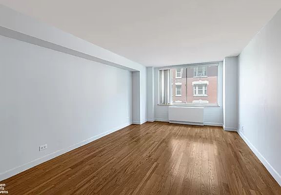5th image of 250 W 90th St APT 8G