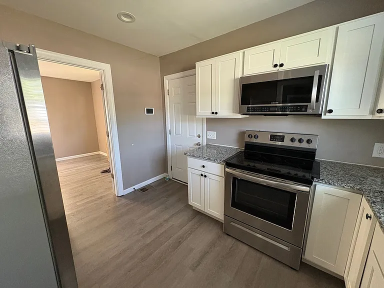 508 N Main St — Photo 3