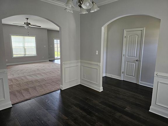 3rd image of 507 Transom Way