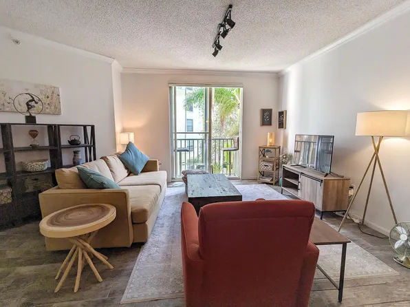 630 S Sapodilla Avenue #308, West Palm Beach, FL 33401