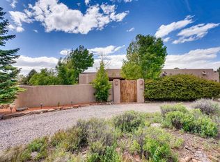 752 Calle Espejo, Santa Fe, NM 87505