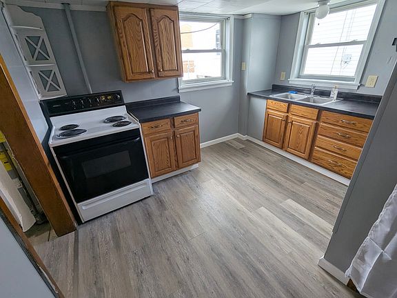 4th image of 3535 Lincoln Ave